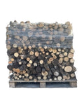 Holzkohle, 50 cm, trockene Hartholzpalette, bereit zum Brennen